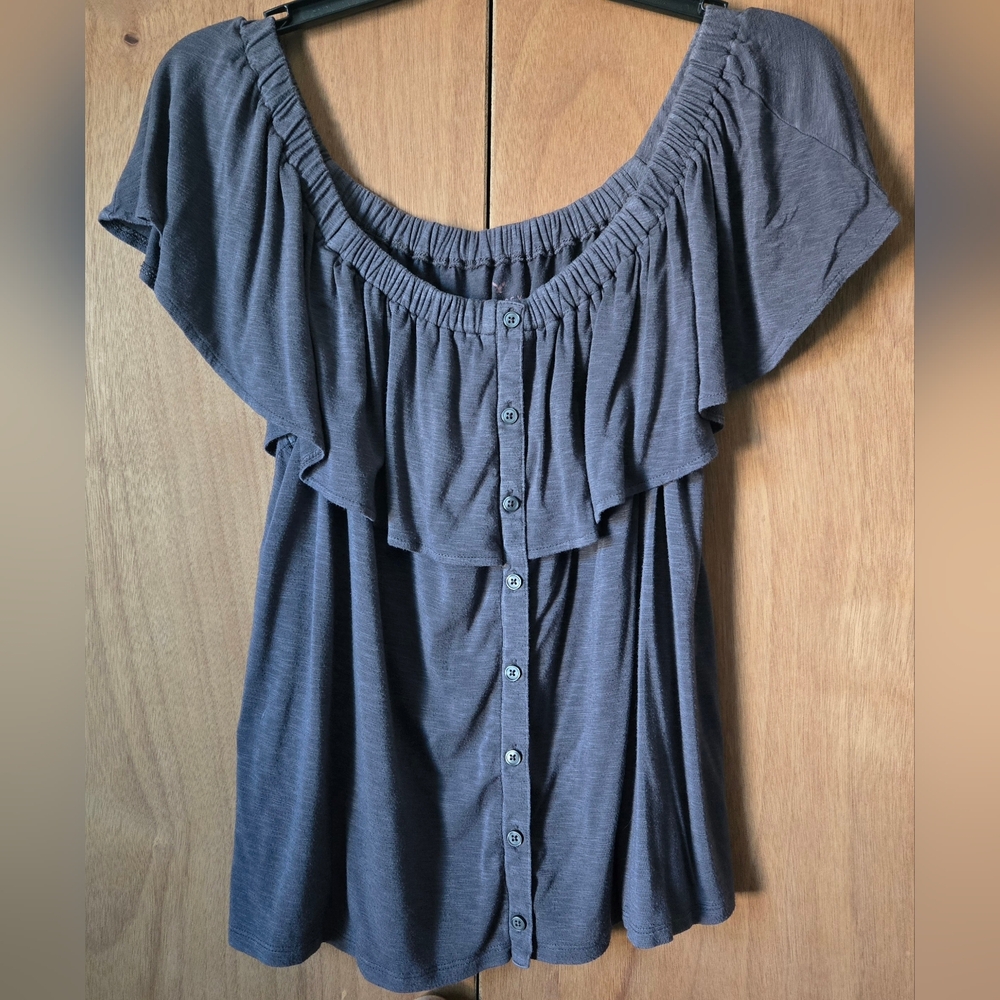 American Eagle Outfitters Off-Shoulder Ruffle Button-Front Top — Charcoal